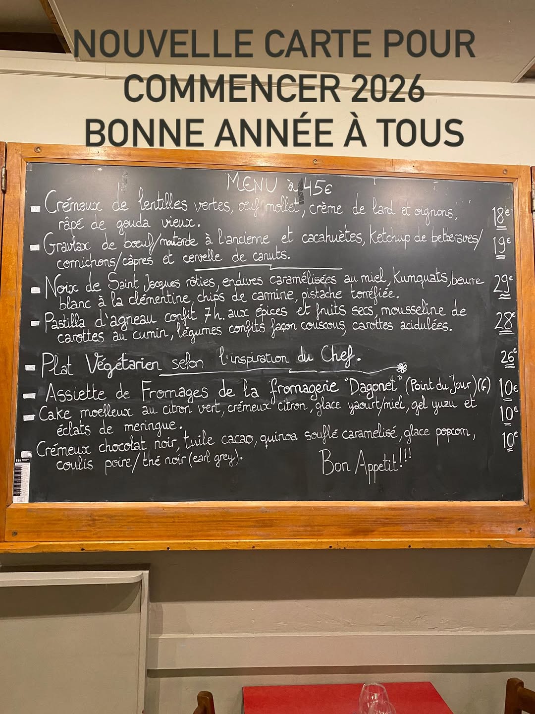 la table de Saint just sur Instagram