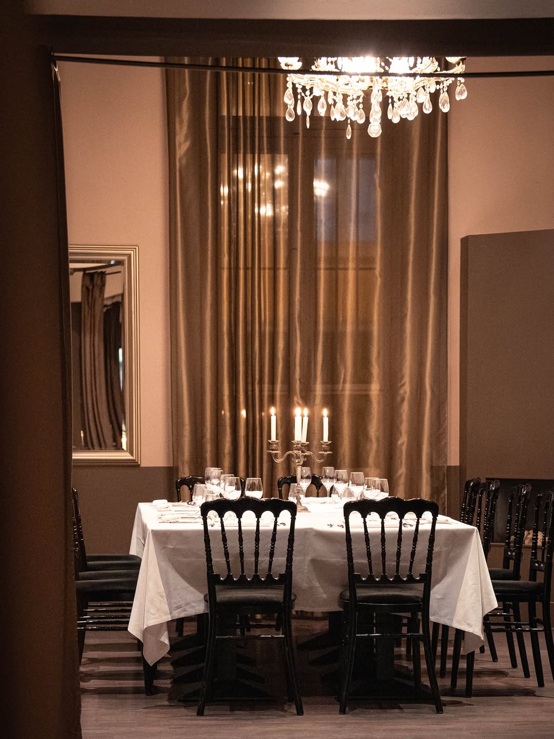 Victoria Hall Restaurant et Bar Lounge sur Instagram