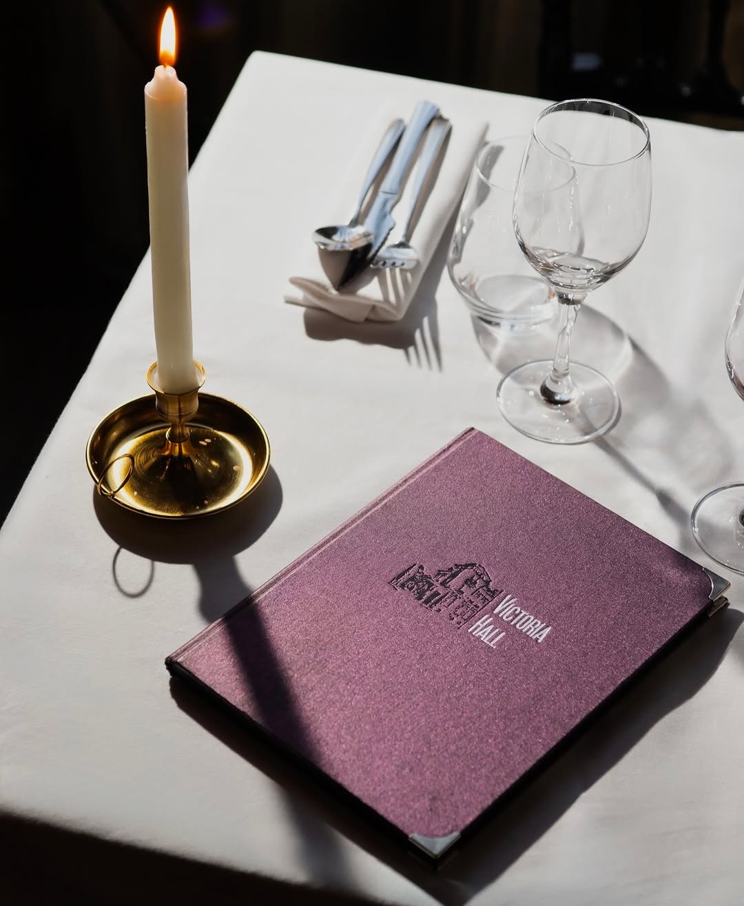 Victoria Hall Restaurant et Bar Lounge sur Instagram