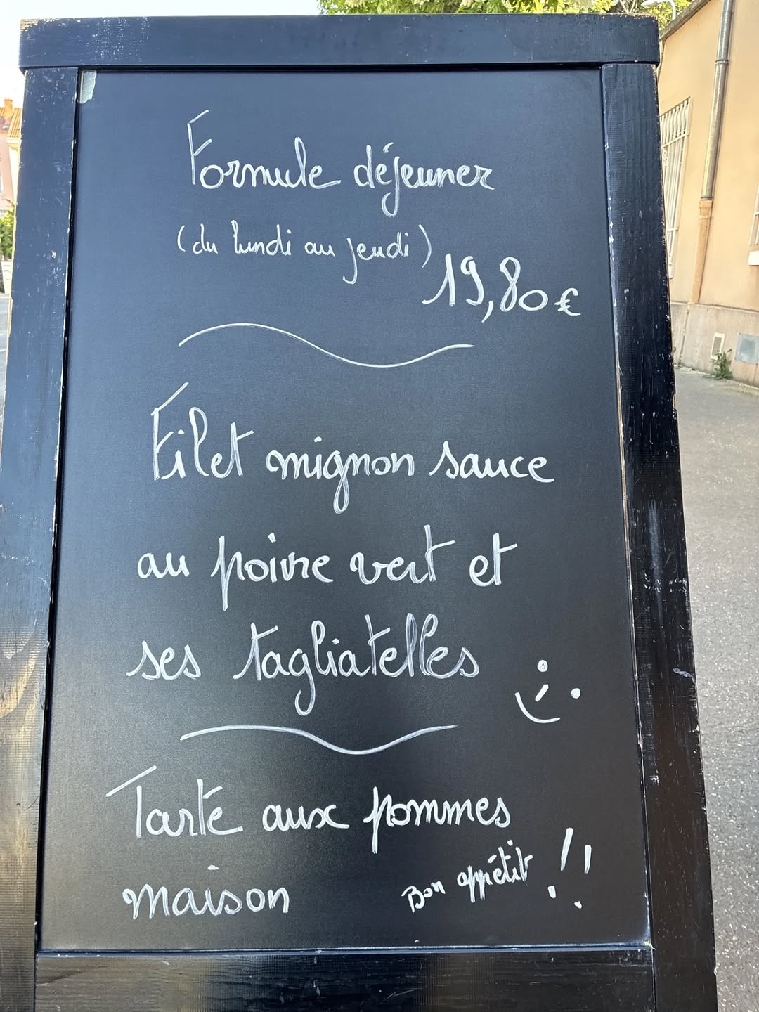 Coté Château sur Instagram