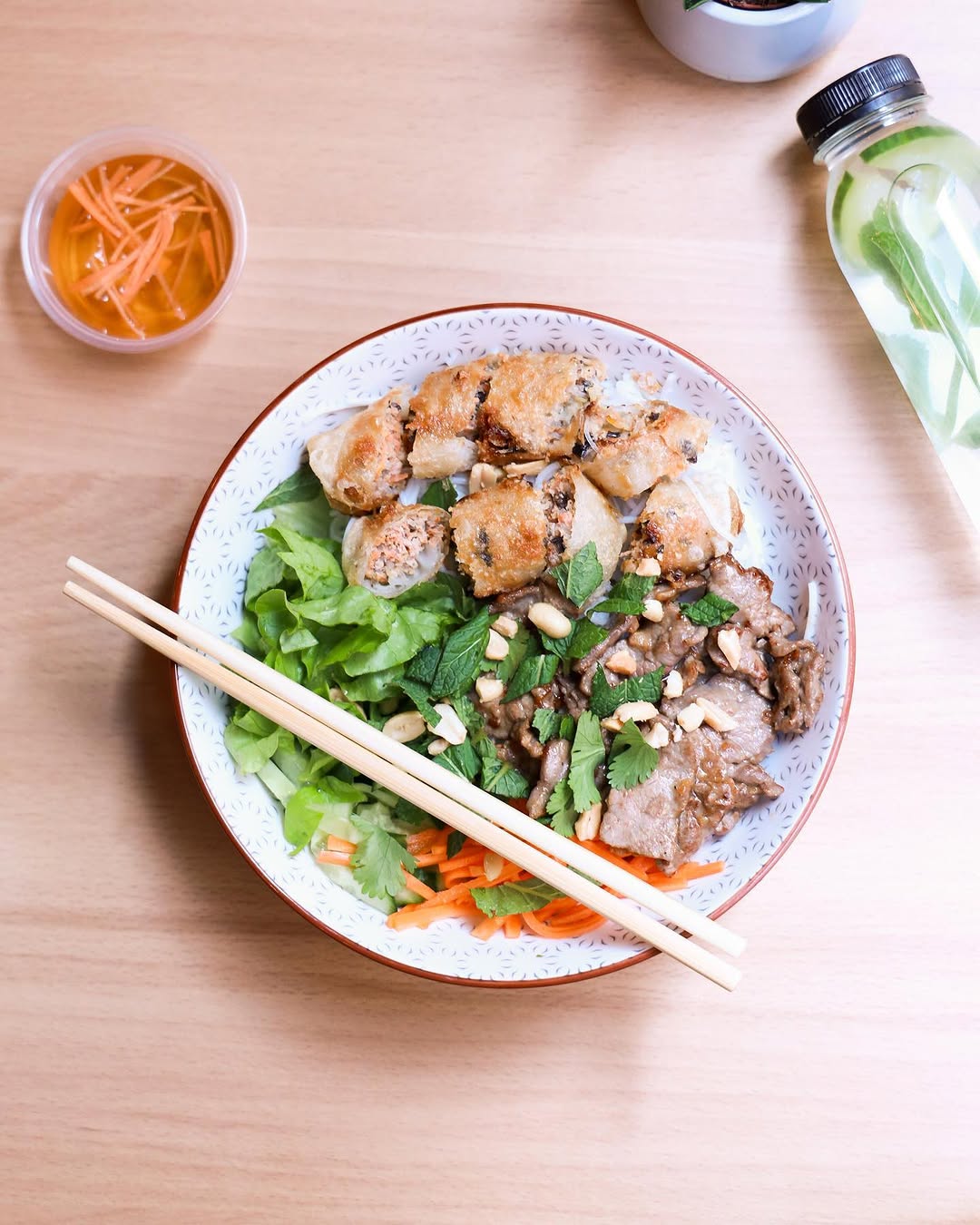 Ly-Lan Poke Bar Lyon 2 sur Instagram