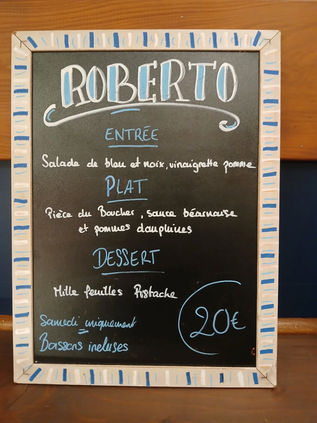 robert croix rousse sur Instagram