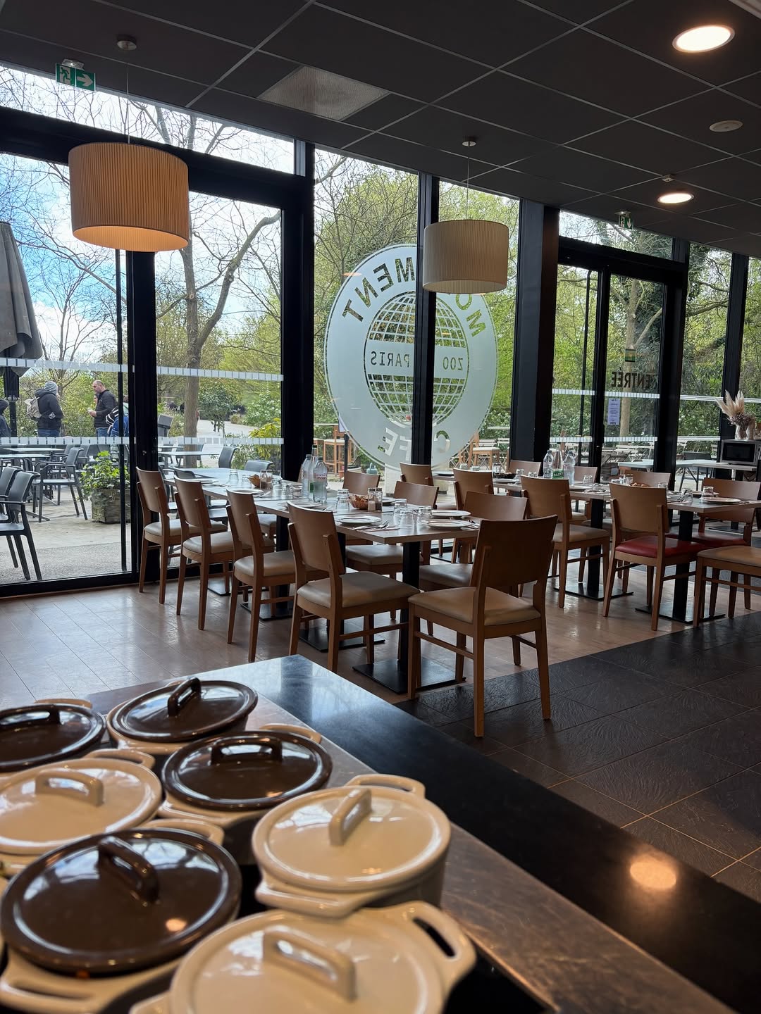 Monument café RIVES sur Instagram