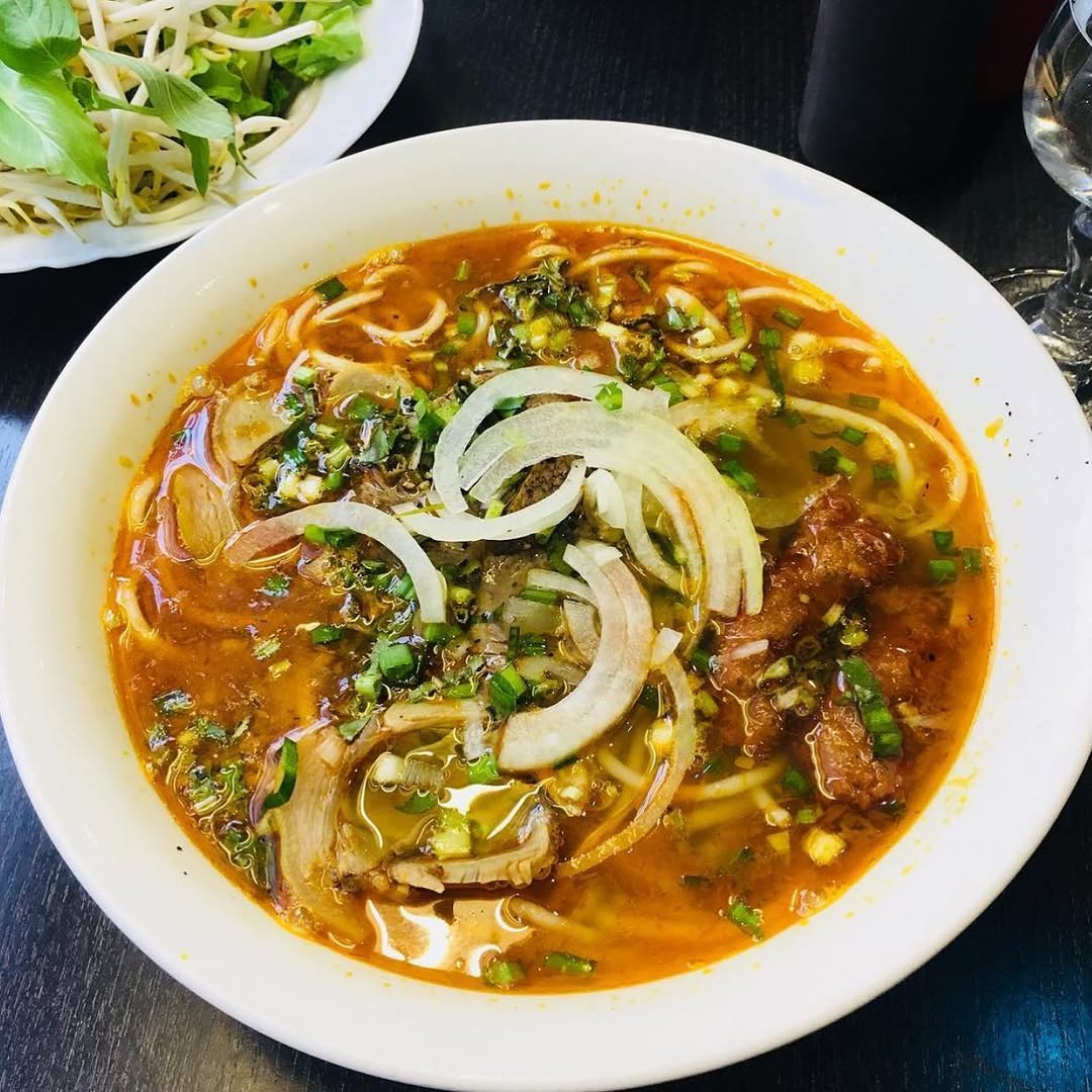 Pho 69 sur Instagram