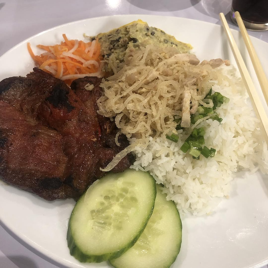 Pho 69 sur Instagram