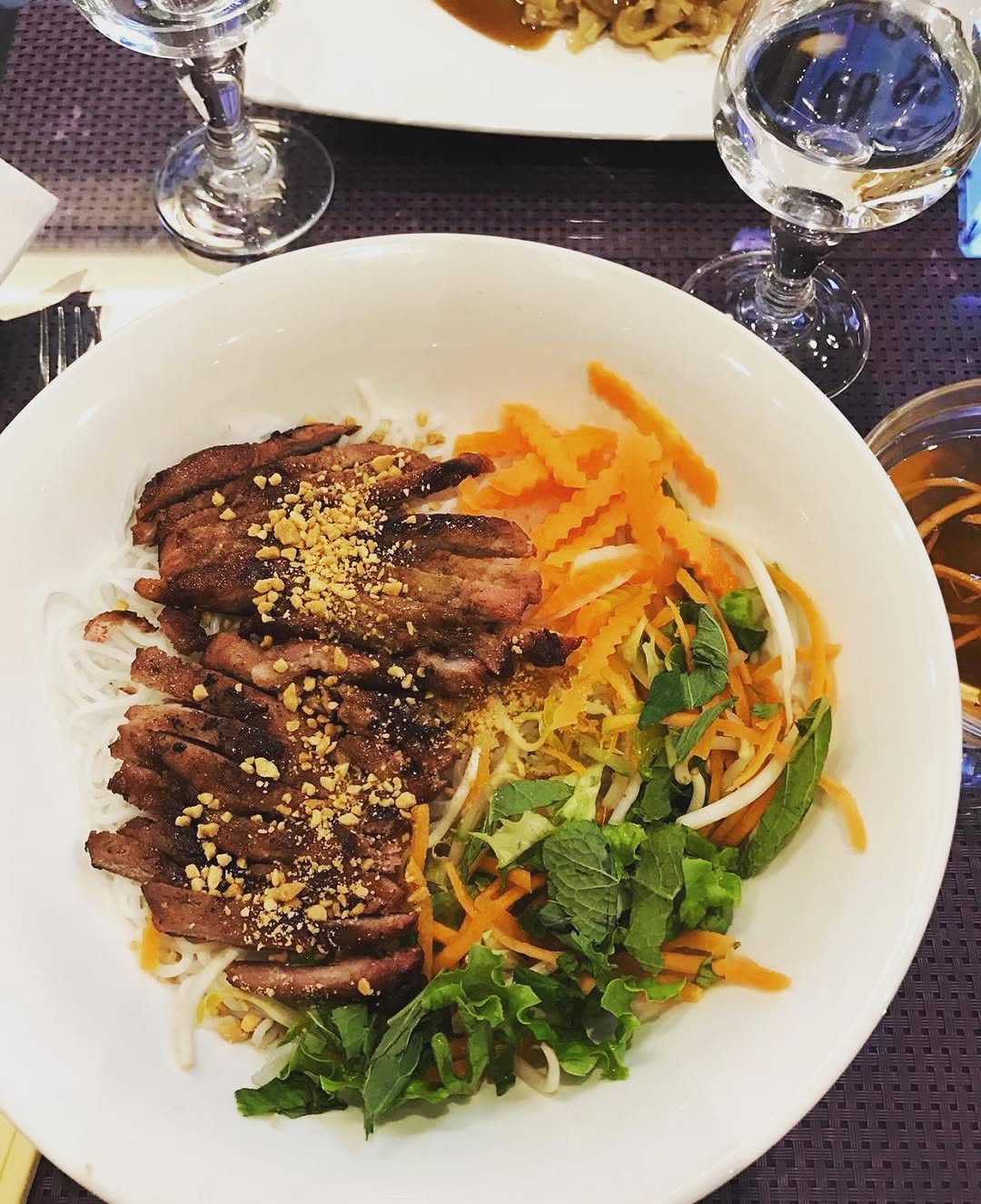 Pho 69 sur Instagram