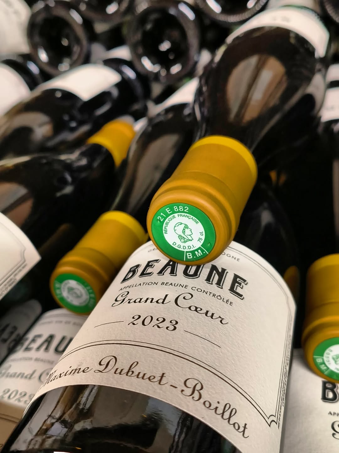 L'Amour de Nuit sur Instagram