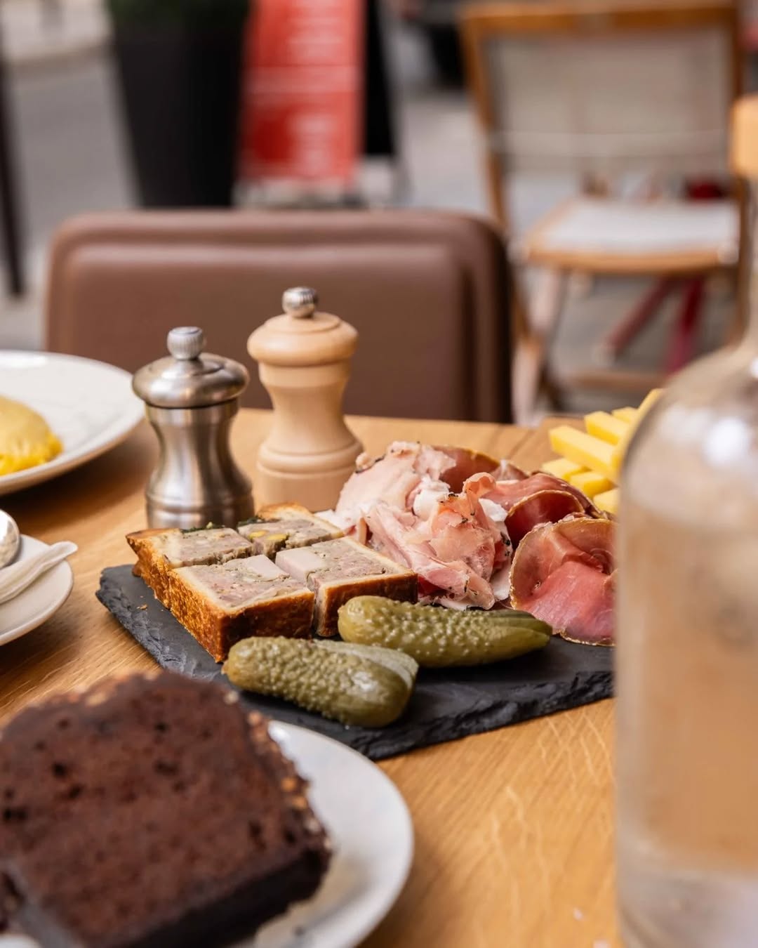 Épicerie Comptoir Mère Brazier - Halles Paul Bocuse sur Instagram