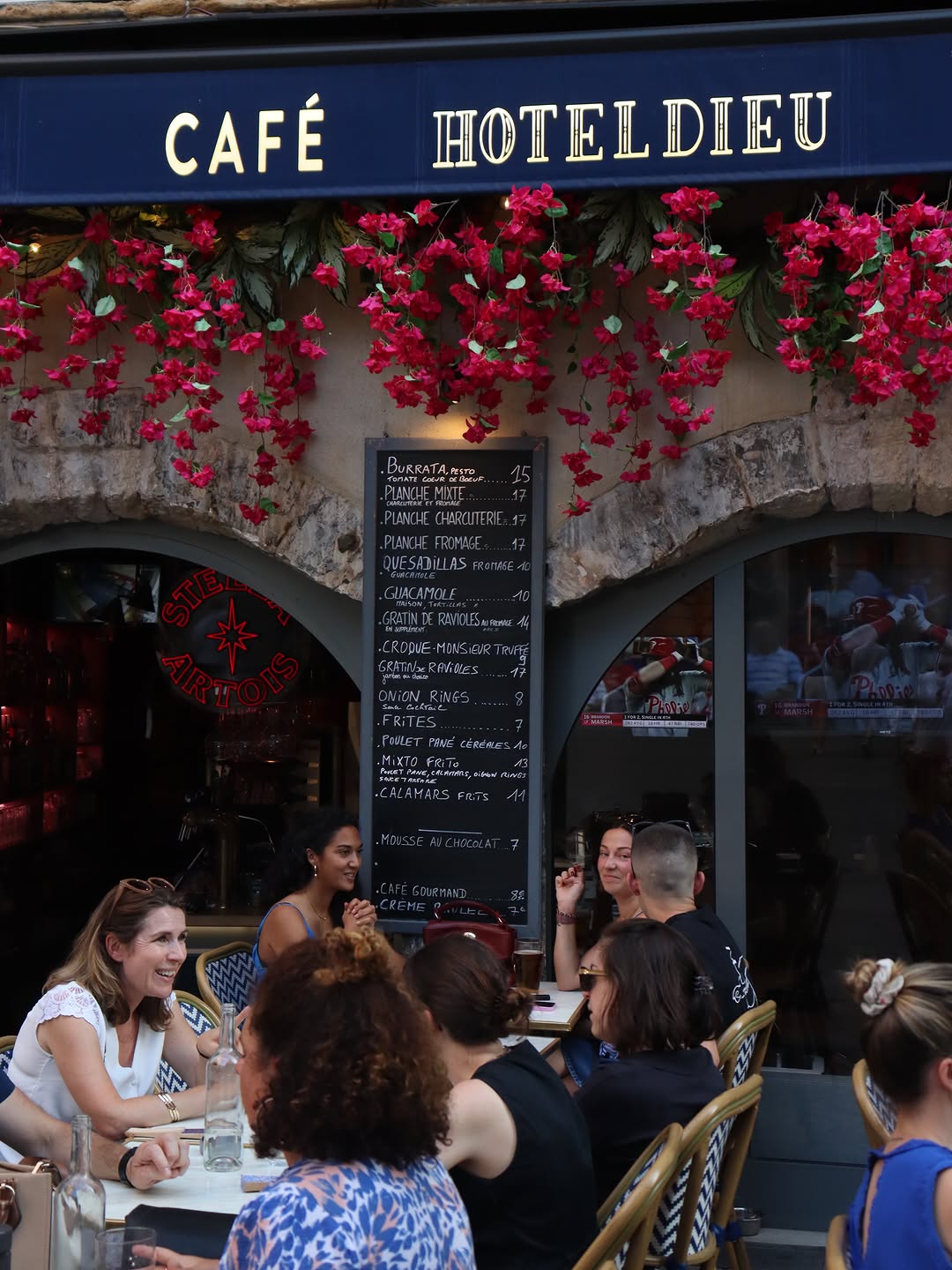 Café Hôtel Dieu sur Instagram