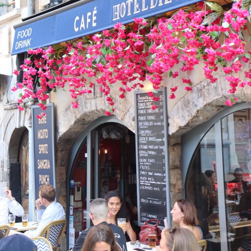 Café Hôtel Dieu sur Instagram